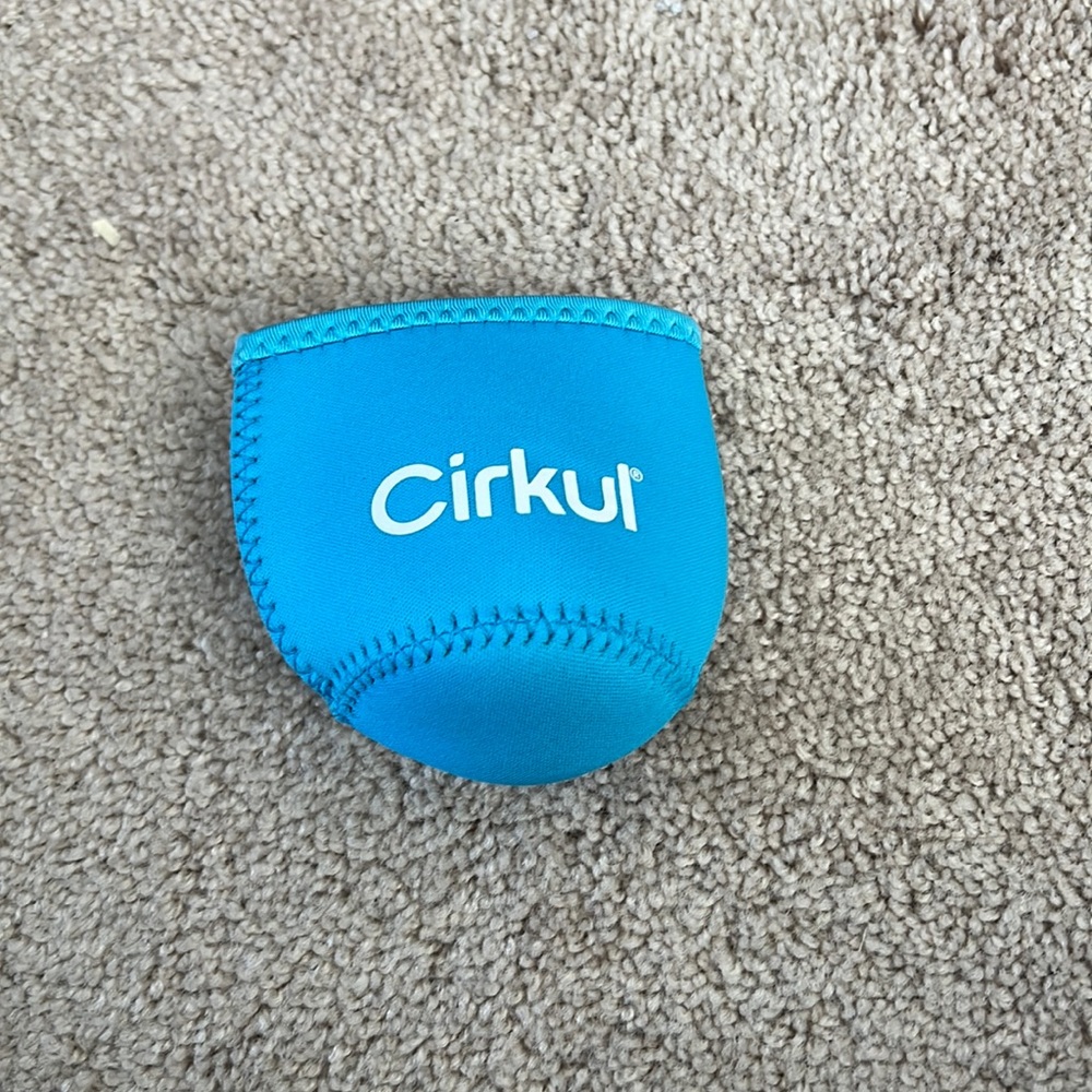 Small Cirkul water bottle cover